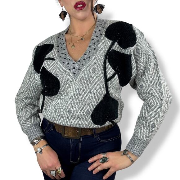 90's wool blend gray geometric knit sweater by ANGENIE - Picture 4 of 16